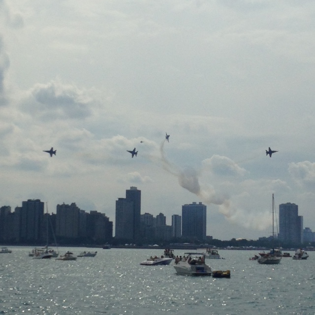 Chicago Air and Water Show Planes Split