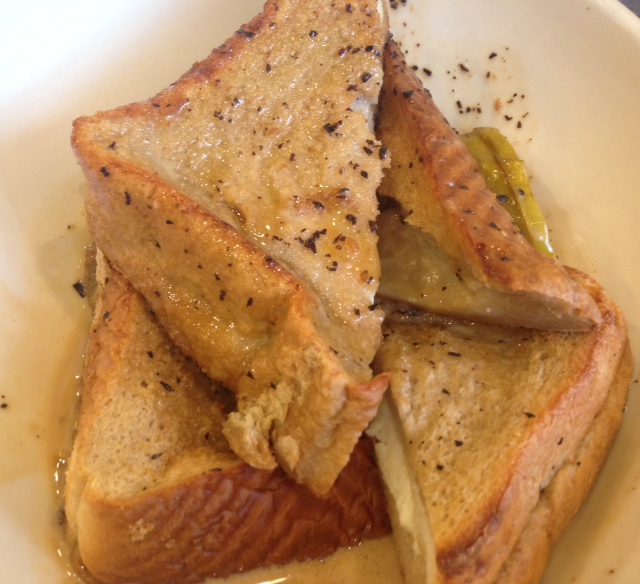 Orange Lincoln Park Chicago Chai Tea French Toast