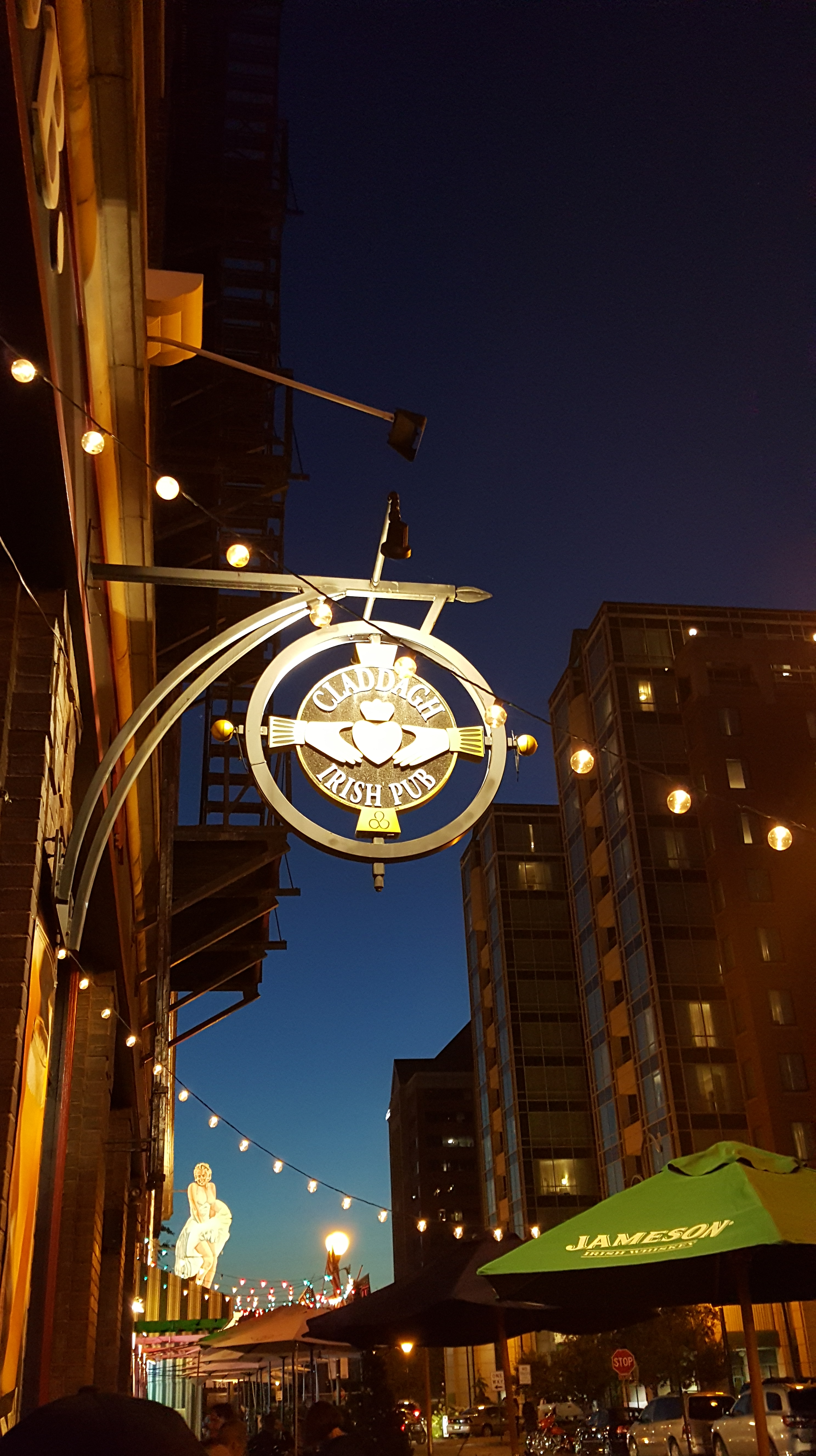 Claddagh Irish Pub Indianapolis